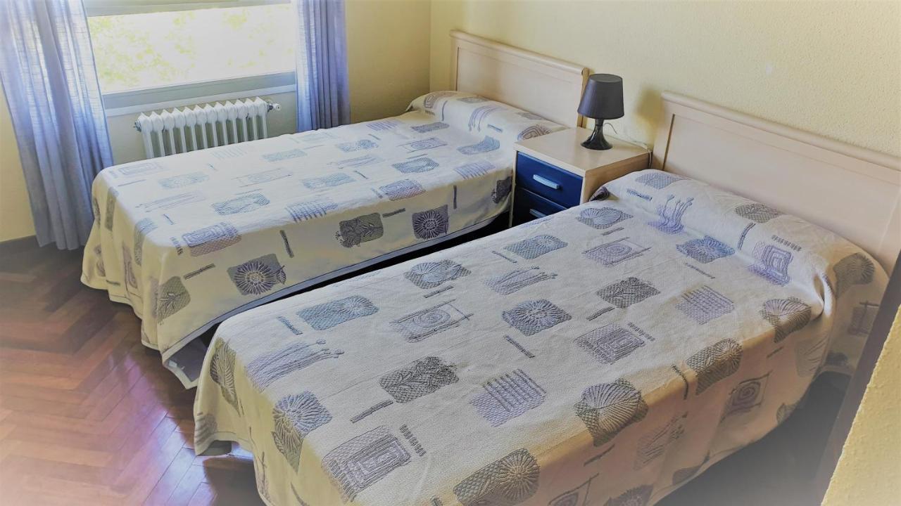 Habitación Caja Mágica Madrid Exterior foto