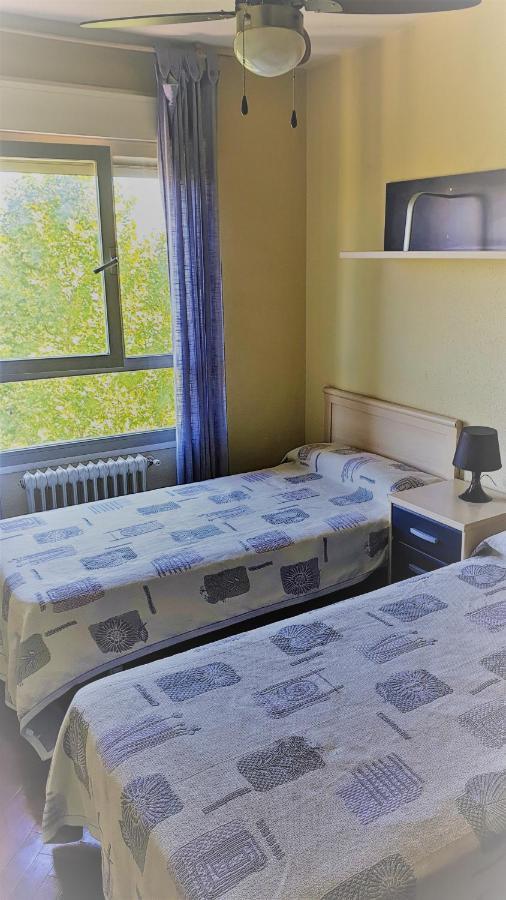 Habitación Caja Mágica Madrid Exterior foto